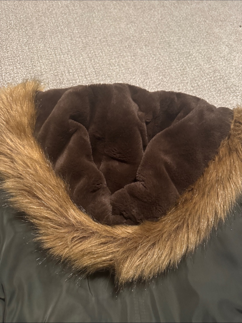 Universal Thread Olive Green Parka with Faux Fur Trim Hood - Picture 11 of 11